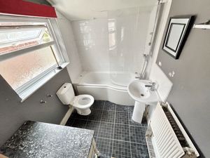 Photo 19- click for photo gallery